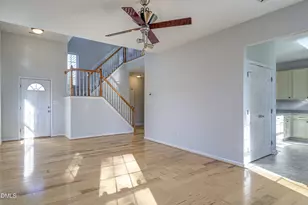 105 Otter Crest Way, Holly Springs, NC 27540 - Photo 8