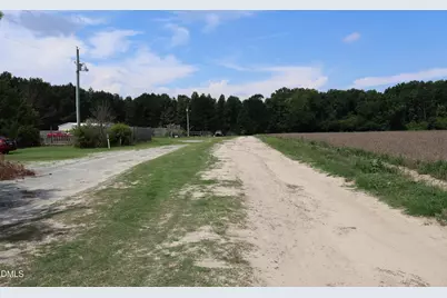 123 Eagles Landing Lane, Clinton, NC 28328 - Photo 4