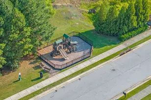 7817 Elmshire Wy, Raleigh, NC 27616 - Photo 36
