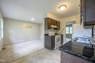 109 Burnham Ct, Garner, NC 27529 - Photo 10
