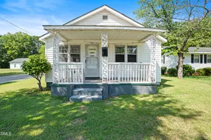 701 E Harnett St, Dunn, NC 28334 - Photo 2