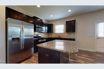8032 Remington Heights Drive, Raleigh, NC 27616 - Photo 4