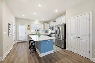 976 Gateway Commons Cir, Wake Forest, NC 27587 - Photo 4