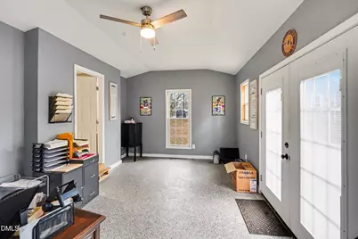 423 E Edinborough Avenue, Raeford, NC 28376 - Photo 22