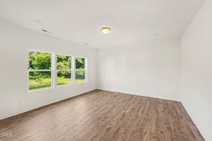 100 Benson Vlg Dr, Benson, NC 27504 - Photo 4
