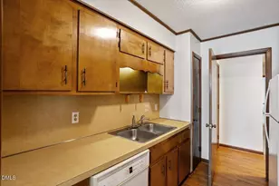 129 Lake Pine Dr, Cary, NC 27511 - Photo 10