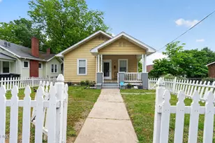 512 Atwater St, Burlington, NC 27215 - Photo 1