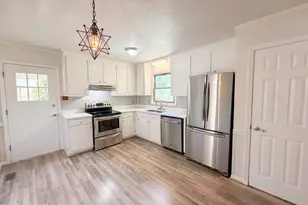 4822 Heritage Dr, Durham, NC 27712 - Photo 2