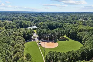 10910 Berry Woods Ln, Raleigh, NC 27617 - Photo 54
