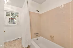 607 Gloucester Rd, Goldsboro, NC 27534 - Photo 24