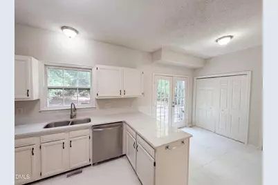 5209 Heelands Court, Raleigh, NC 27610 - Photo 12