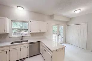 5209 Heelands Ct, Raleigh, NC 27610 - Photo 12