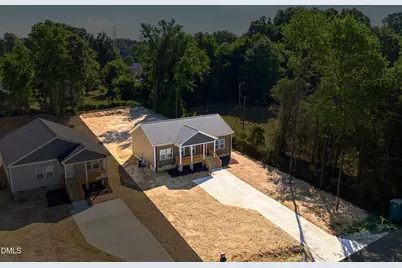 2225 Motley Street, Burlington, NC 27217 - Photo 2