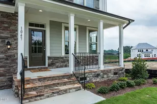1047 Diamond Dove Ln, Apex, NC 27502 - Photo 2