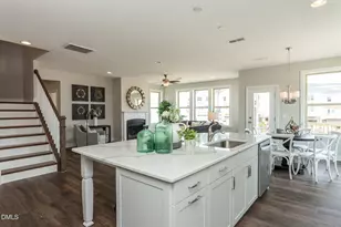 1047 Diamond Dove Ln, Apex, NC 27502 - Photo 6