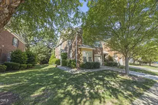113 Longchamp Ln, Cary, NC 27519 - Photo 4