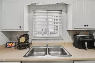 631 Pine Ridge Pl, Raleigh, NC 27609 - Photo 12