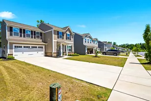 320 Golden Plum Ln, Zebulon, NC 27597 - Photo 4