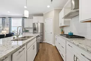 954 Market House Wy, Cary, NC 27518 - Photo 6
