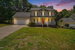 401 Holly Berry Ln, Holly Springs, NC 27540 - Photo 6