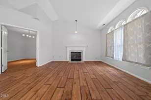 105 Ellsworth Pl, Cary, NC 27511 - Photo 8
