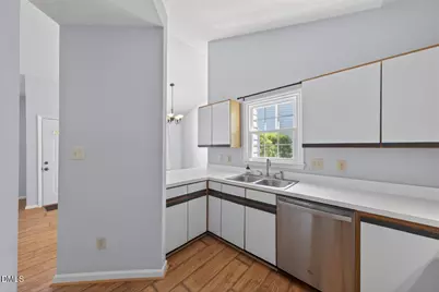 105 Ellsworth Place, Cary, NC 27511 - Photo 16