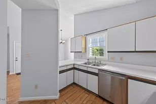 105 Ellsworth Pl, Cary, NC 27511 - Photo 16