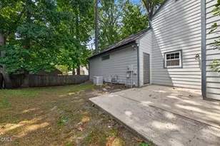 105 Ellsworth Pl, Cary, NC 27511 - Photo 30