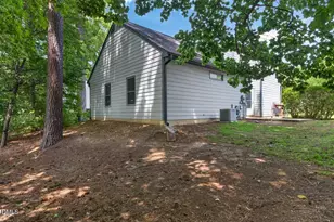 105 Ellsworth Pl, Cary, NC 27511 - Photo 32