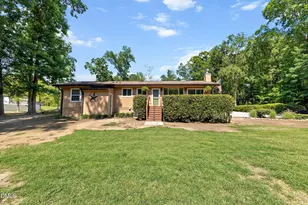 1704 Bowling Rd, Fuquay Varina, NC 27526 - Photo 40