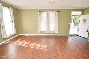 1230 Hightowers Rd, Mebane, NC 27302 - Photo 8