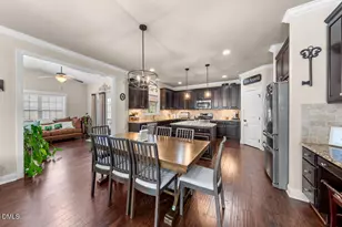 2811 Reynolda Cir, Durham, NC 27712 - Photo 10