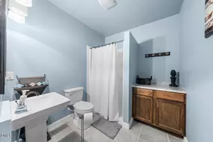 2811 Reynolda Cir, Durham, NC 27712 - Photo 38
