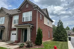 9827 Grettle Ct, Raleigh, NC 27617 - Photo 2