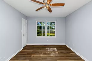 104 Sunset Dr, Dunn, NC 28334 - Photo 10
