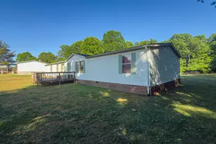 8800 Spring Meadow Dr, Hickory, NC 28601 - Photo 2