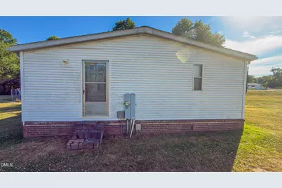8800 Spring Meadow Drive, Hickory, NC 28601 - Photo 28