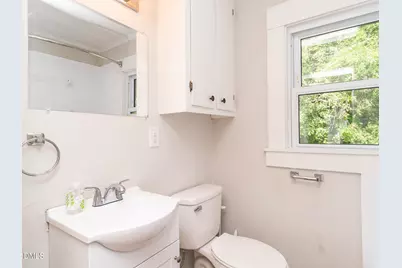 415 N First Street, Mebane, NC 27302 - Photo 28