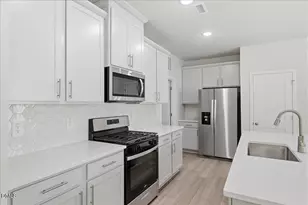 1432 Hatteras Rd, Durham, NC 27703 - Photo 10