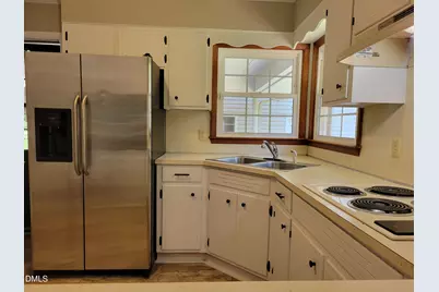 607 E Butler Avenue, Liberty, NC 27298 - Photo 20
