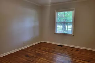 607 E Butler Ave, Liberty, NC 27298 - Photo 36
