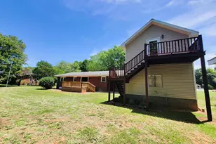 607 E Butler Ave, Liberty, NC 27298 - Photo 4