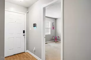1110 Kendall Dr, Durham, NC 27703 - Photo 6