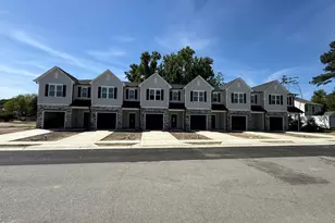 510 S Ryals St, Benson, NC 27504 - Photo 1