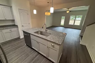 516 S Ryals St, Benson, NC 27504 - Photo 24