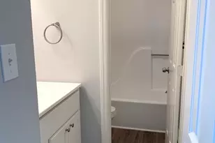 5533 Kaplan Dr, Raleigh, NC 27606 - Photo 6