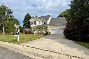 18 Garden Hills Ct, Durham, NC 27712 - Photo 2