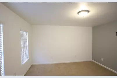 1517 Crafton Way, Raleigh, NC 27607 - Photo 2