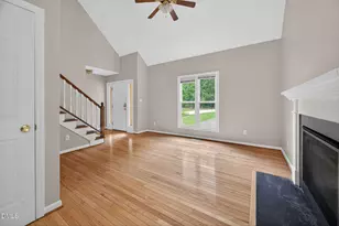 106 Barcelona Ct, Cary, NC 27513 - Photo 6