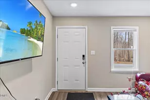 513 Broad St, Roxboro, NC 27573 - Photo 8